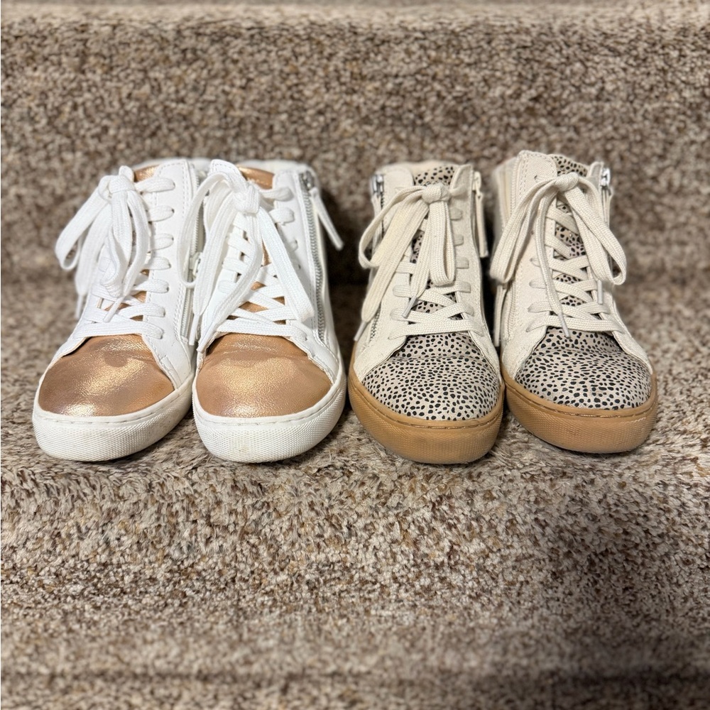 Universal Thread 2 pairs of Sneakers